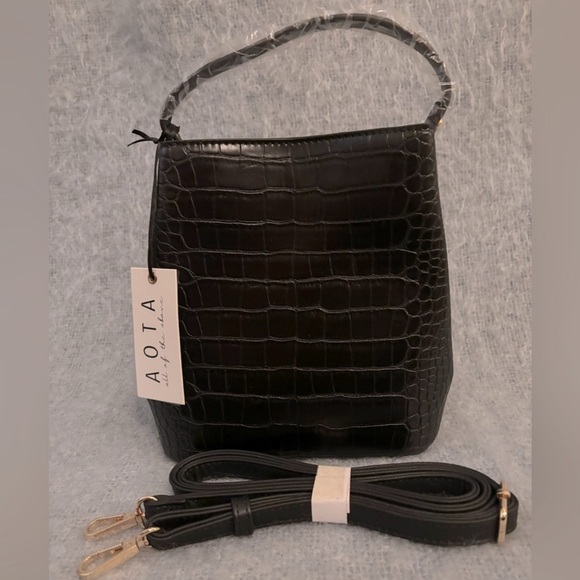 AOTA Bucket Bag Vegan Leather Top Handle Black Croc Embossed Elena NEW - Picture 5 of 5